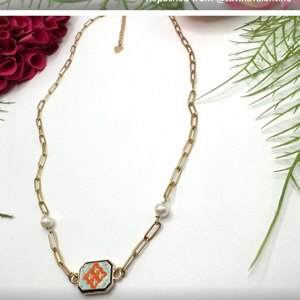 New Mara” Enameled Freshwater Pearl Necklace
